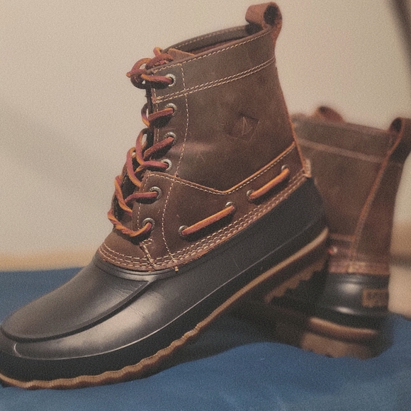 Men's Decoy Duck Boot in Dark Tan and Navy by Sperry - Picture 2 of 12
